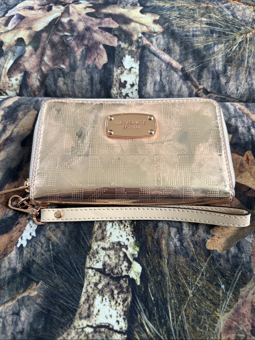 Michael Kors Metallic Rose Gold Wristlet Clutch